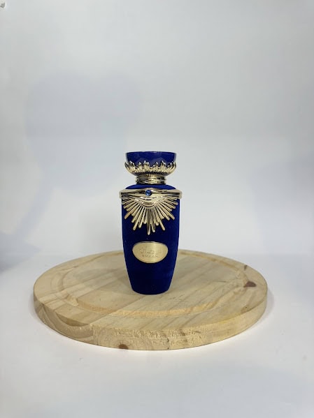 perfume fem emaan lattafa 100ml perfume fem emaan lattafa 100ml